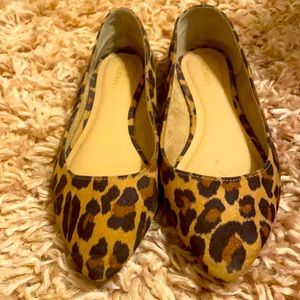 Old Navy Leopard print Flat